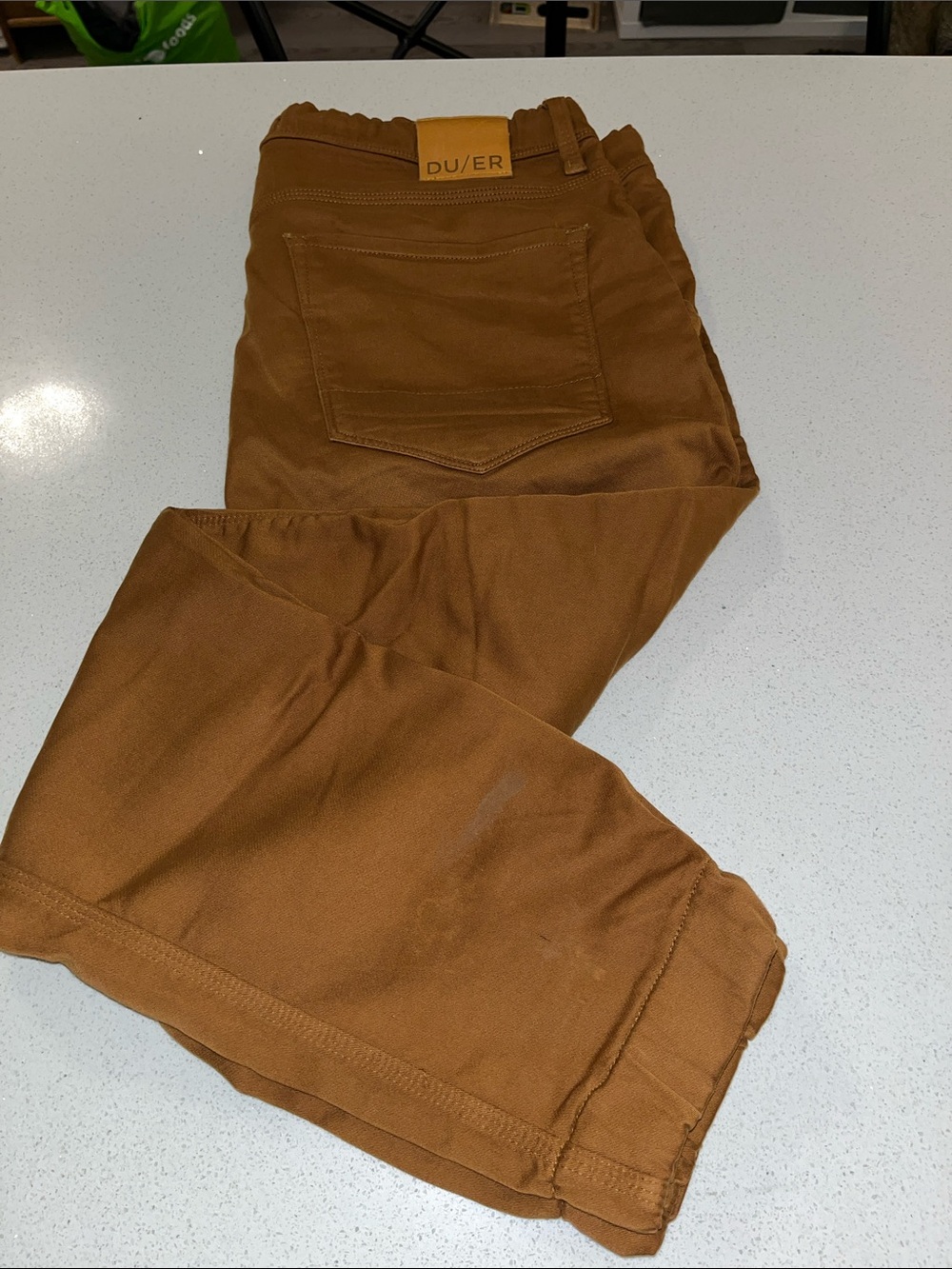 DU/ER Brown Back Pocket Stretch Joggers. VGUC